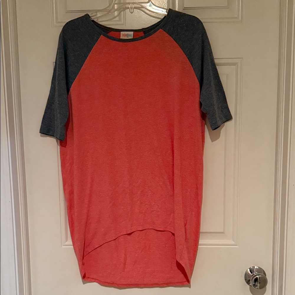 LuLaRoe Coral Tee with Charcoal Accents